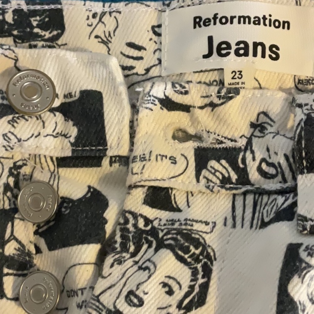 Reformation Newsprint High Rise straight long jeans in Comic Size 23 - Picture 3 of 5